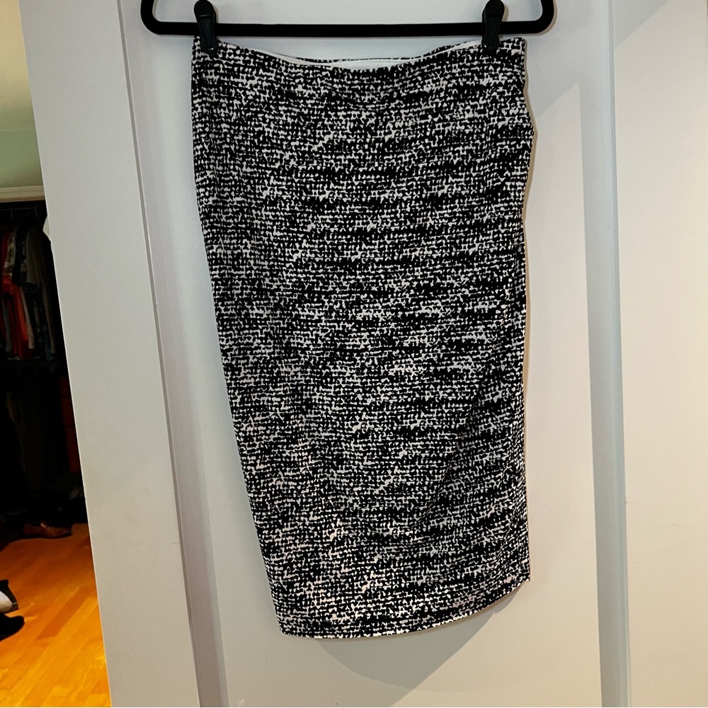 NWT vince camuto pencil skirt- black & white skirt